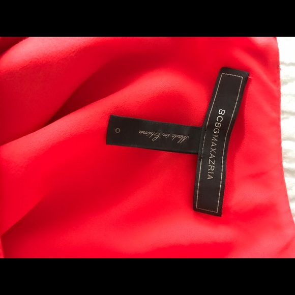 Red dress - Picture 5 of 5